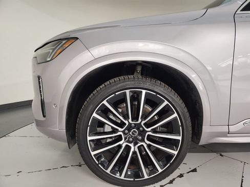 Used 2026 Volvo XC90 B6 Plus w/ Protection Package Premier AWD/4WD image 11