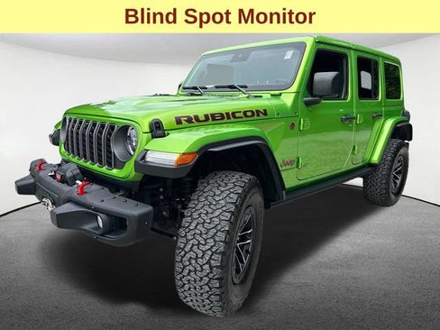 Used 2025 Jeep Wrangler Unlimited Rubicon AWD/4WD image 6