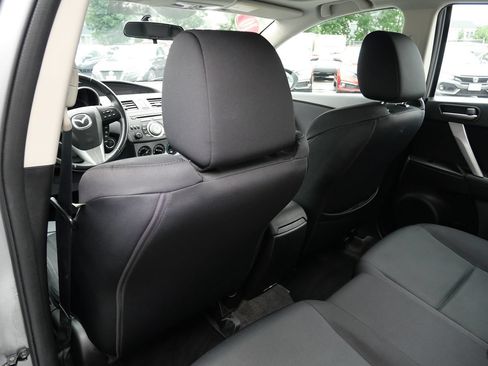 Used 2010 MAZDA MAZDA3 s Sport FWD image 23
