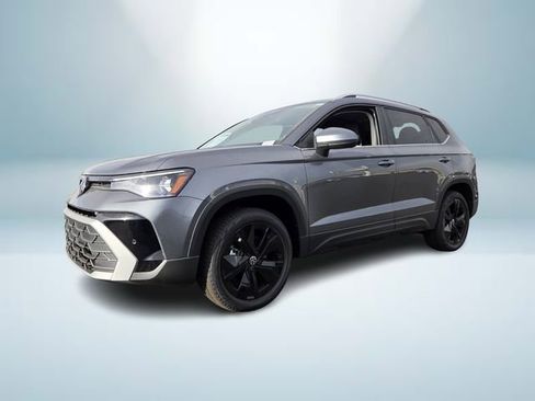 New 2026 Volkswagen Taos SE image 2