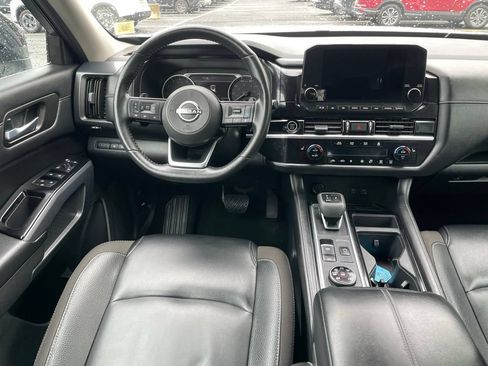 Certified 2023 Nissan Pathfinder SL AWD/4WD image 10