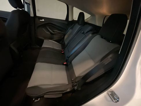 Used 2019 Ford Escape SE image 21
