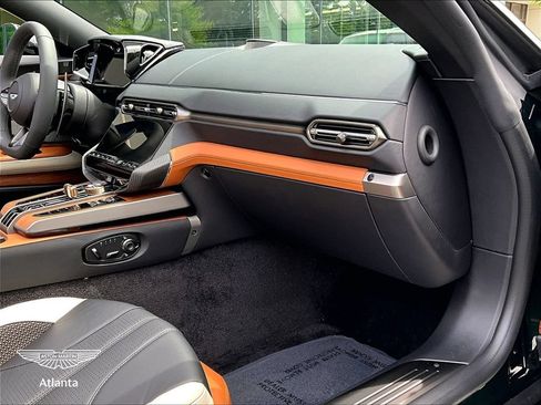 Used 2026 Aston Martin Vanquish Convertible RWD image 14