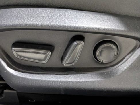 Used 2025 Toyota Camry XSE FWD image 19