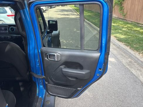 Used 2023 Jeep Wrangler Unlimited Sport AWD/4WD image 37