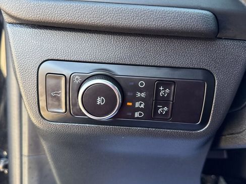 Used 2025 Ford Escape ST-Line Select AWD/4WD image 14