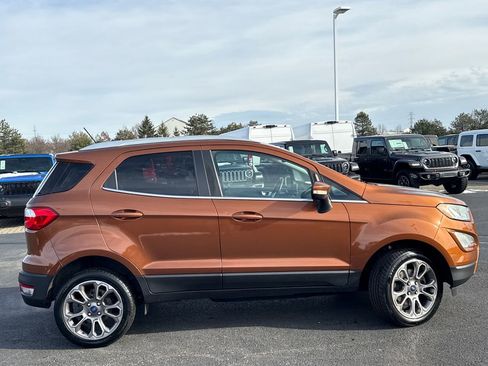 Used 2018 Ford EcoSport Titanium image 2