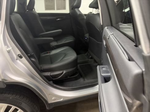 Used 2022 Toyota Highlander Platinum AWD/4WD image 35