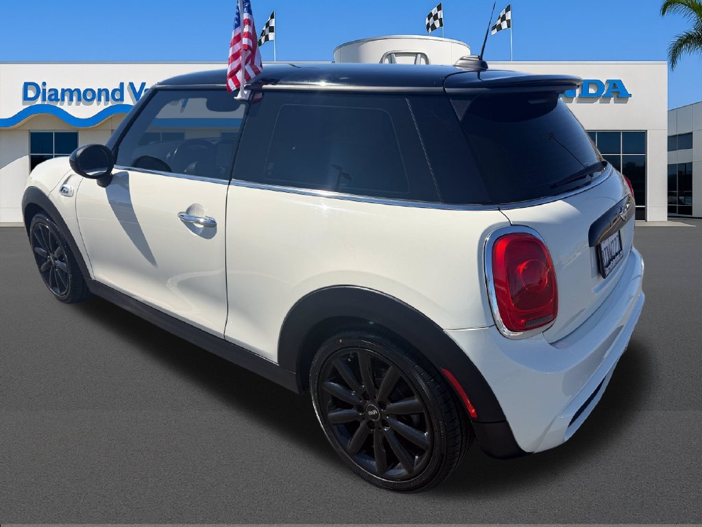 Used 2017 MINI Cooper S FWD image 4