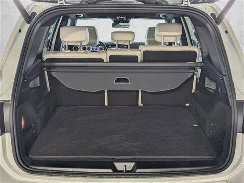 Certified 2025 Mercedes-Benz GLB 250 4MATIC image 7