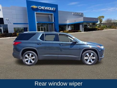 Used 2018 Chevrolet Traverse LT AWD/4WD image 25