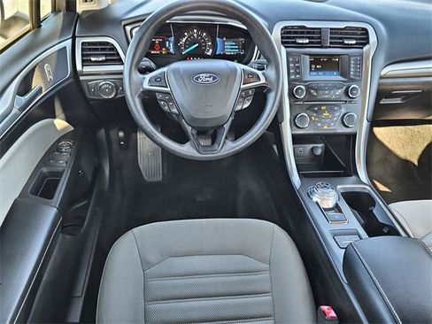 Used 2018 Ford Fusion S image 21