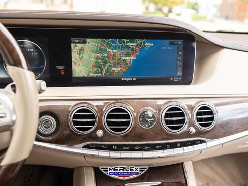 Used 2019 Mercedes-Benz S 560 Sedan image 30
