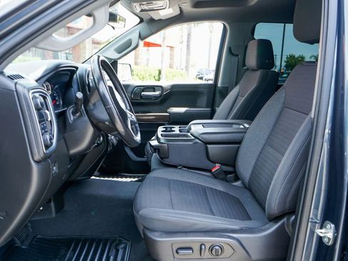 Used 2022 Chevrolet Silverado 1500 RST w/ LPO, Dark Essentials Package image 17