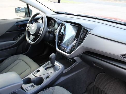 Used 2024 Subaru Crosstrek 2.0i Premium w/ Popular Package #4 image 18