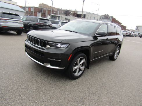 Used 2021 Jeep Grand Cherokee L Limited w/ Trailer Tow Group (B) AWD/4WD image 7