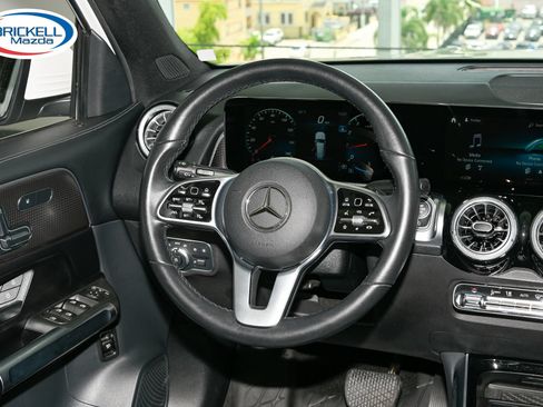 Used 2022 Mercedes-Benz GLB 250 image 22