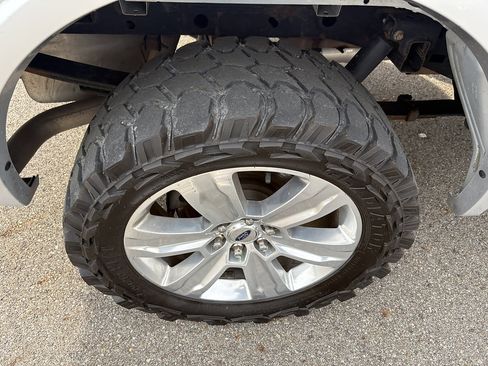 Used 2018 Ford F150 Platinum w/ Equipment Group 701A Luxury AWD/4WD image 11