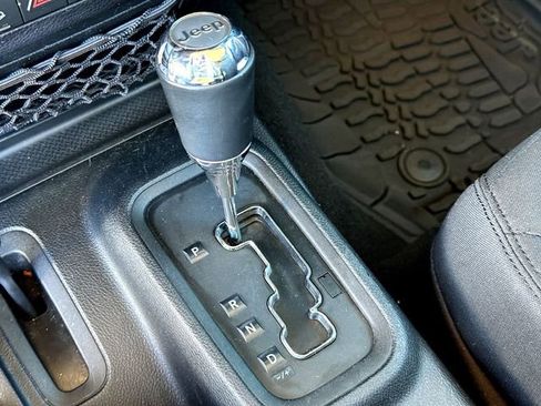 Used 2016 Jeep Wrangler Sport image 19