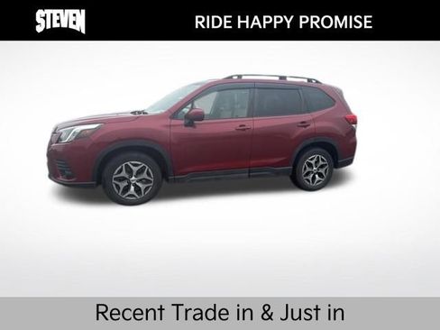 Used 2022 Subaru Forester Premium AWD/4WD image 2