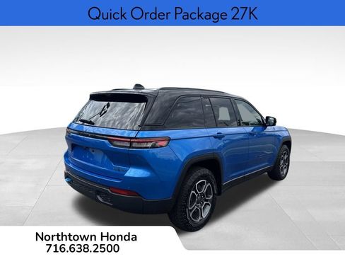 Used 2023 Jeep Grand Cherokee Trailhawk w/ Luxury Tech Group III AWD/4WD image 5