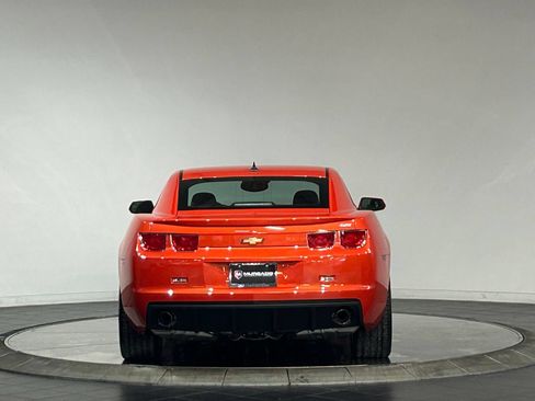 Used 2010 Chevrolet Camaro SS w/ Interior Accent Trim Package RWD image 7