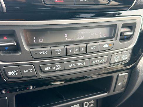 Used 2021 Honda Passport Touring image 16