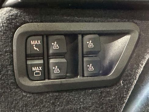 Used 2024 BMW X7 xDrive40i w/ Executive Package AWD/4WD image 12