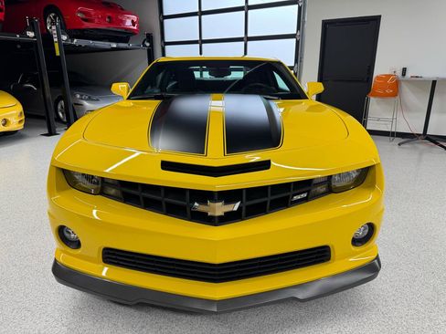 Used 2010 Chevrolet Camaro SS RWD image 19