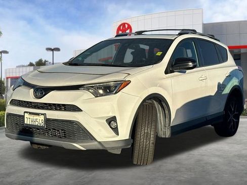 Used 2016 Toyota RAV4 SE w/ Advanced Technology Package image 3