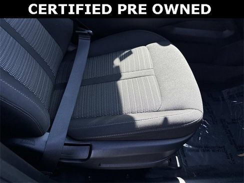 Used 2022 Kia Sorento LX image 10