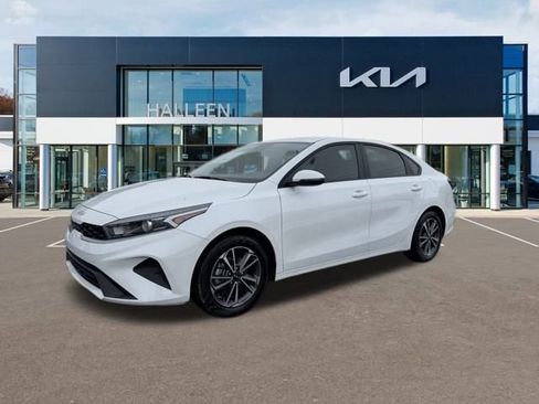 Certified 2023 Kia Forte LXS w/ LXS Technology Package image 1