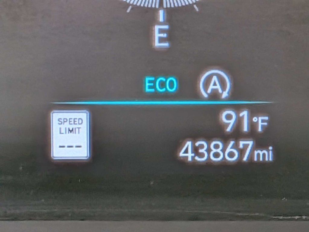 Used 2024 Hyundai Palisade SEL FWD image 39