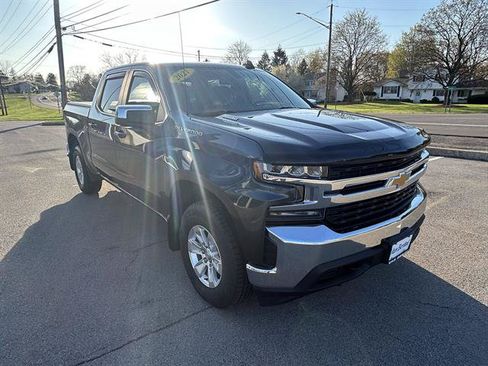 Used 2021 Chevrolet Silverado 1500 LT AWD/4WD image 7