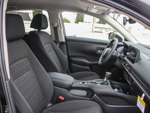 Certified 2026 Honda HR-V LX image 17