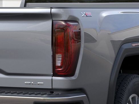 New 2026 GMC Sierra 2500 SLE image 12