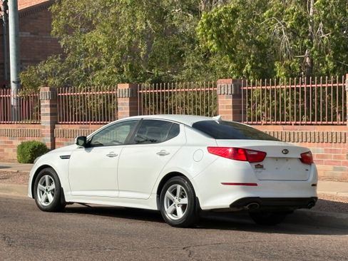 Used 2015 Kia Optima LX FWD image 4