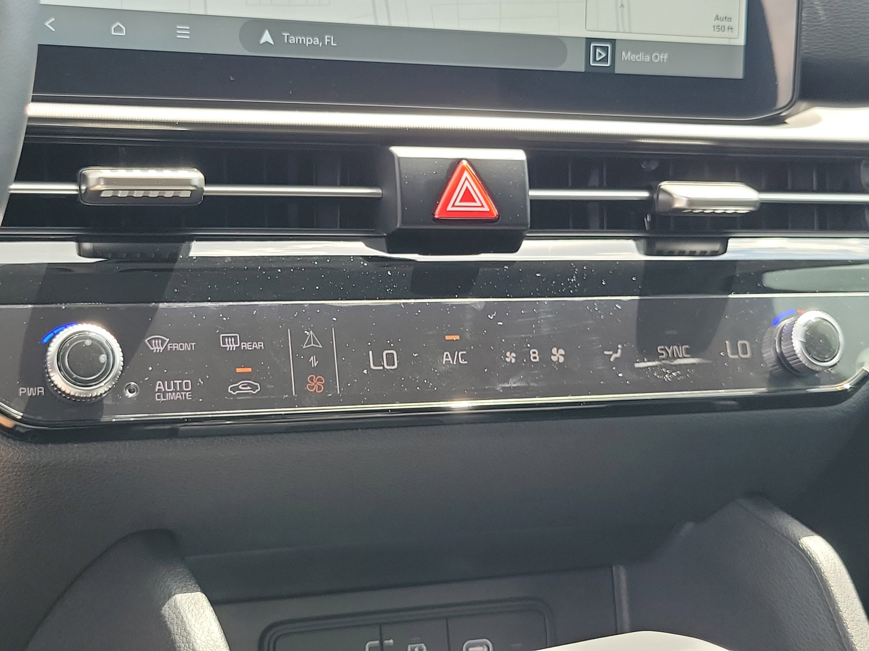 New 2026 Kia Sportage SX FWD image 36