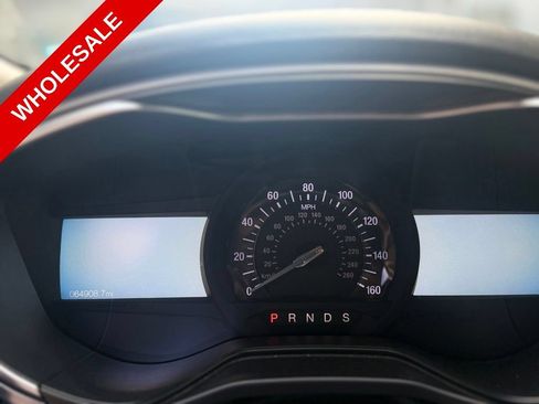 Used 2019 Ford Fusion SE FWD image 8