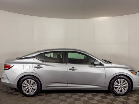 Used 2022 Nissan Sentra S FWD image 11