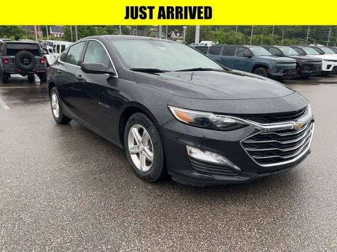 Used 2023 Chevrolet Malibu LT FWD image 1