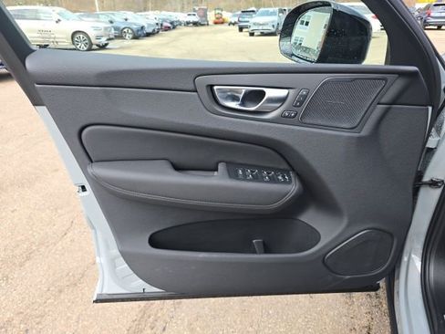 New 2026 Volvo XC60 B5 Ultra w/ Climate Package image 22