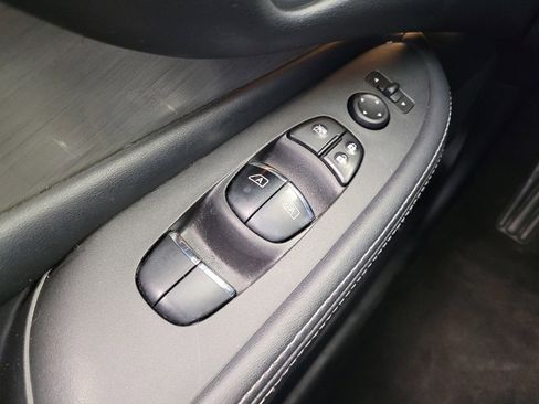 Used 2017 Nissan Murano Platinum w/ Platinum Technology Package FWD image 27