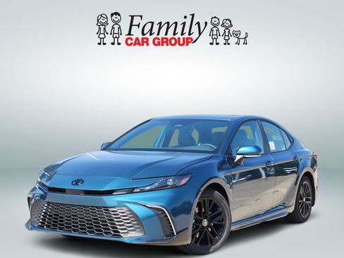 New 2026 Toyota Camry SE FWD image 1