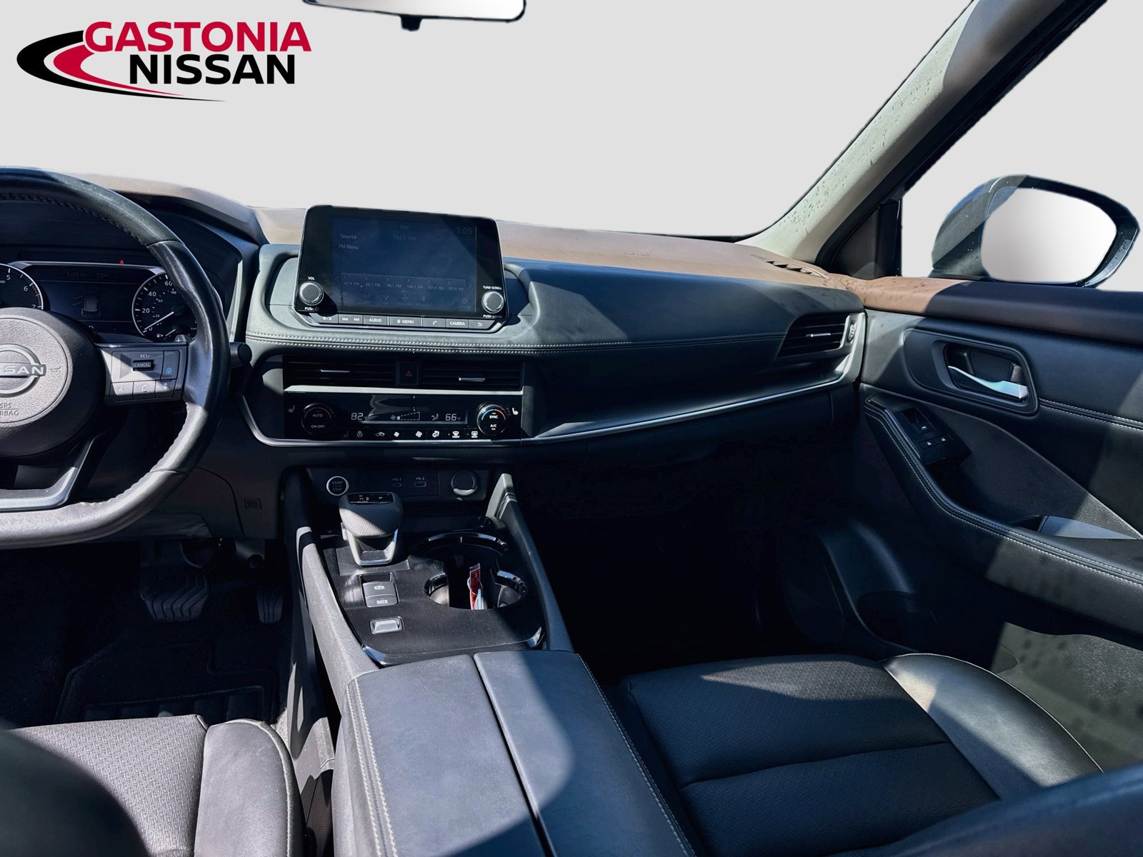 Used 2023 Nissan Rogue SV w/ SV Premium B Package FWD image 30