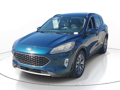 Used 2020 Ford Escape Titanium FWD image 3