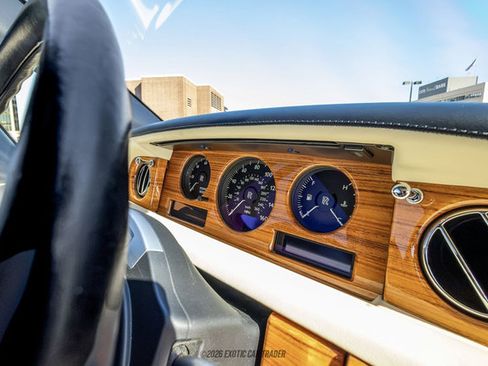 Used 2010 Rolls-Royce Phantom Drophead Coupe RWD image 93