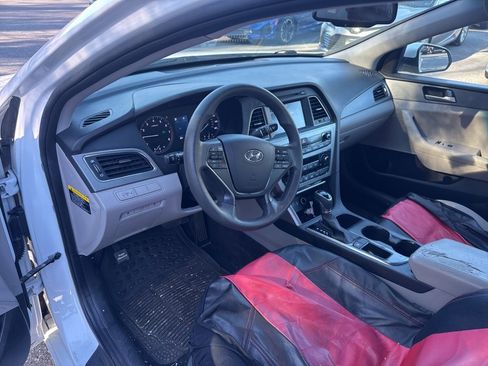 Used 2017 Hyundai Sonata SE image 10