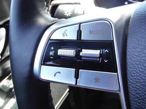 Used 2025 Kia Telluride AWD image 38