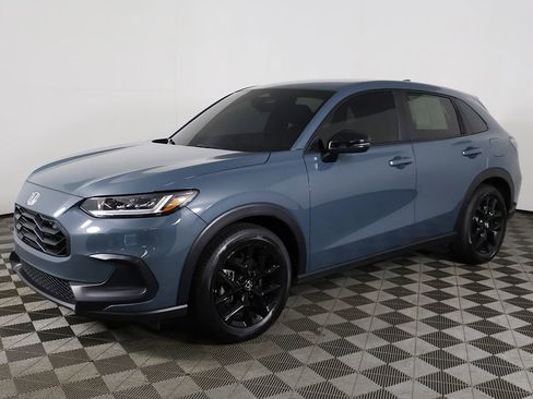 Used 2025 Honda HR-V Sport image 7